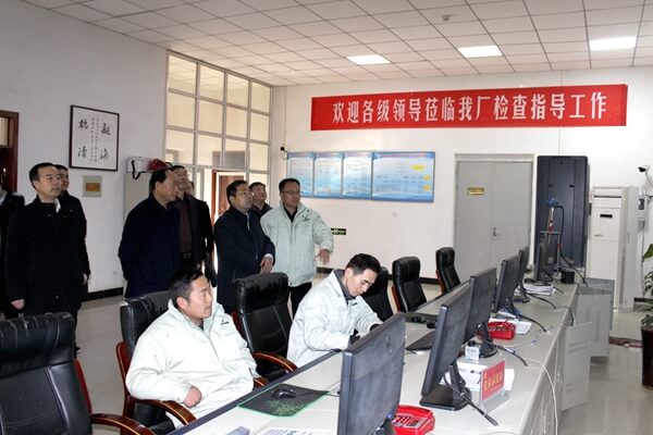 咸阳市政府副秘书长吴凯一行来华浩轩公司进行节前安全大检查